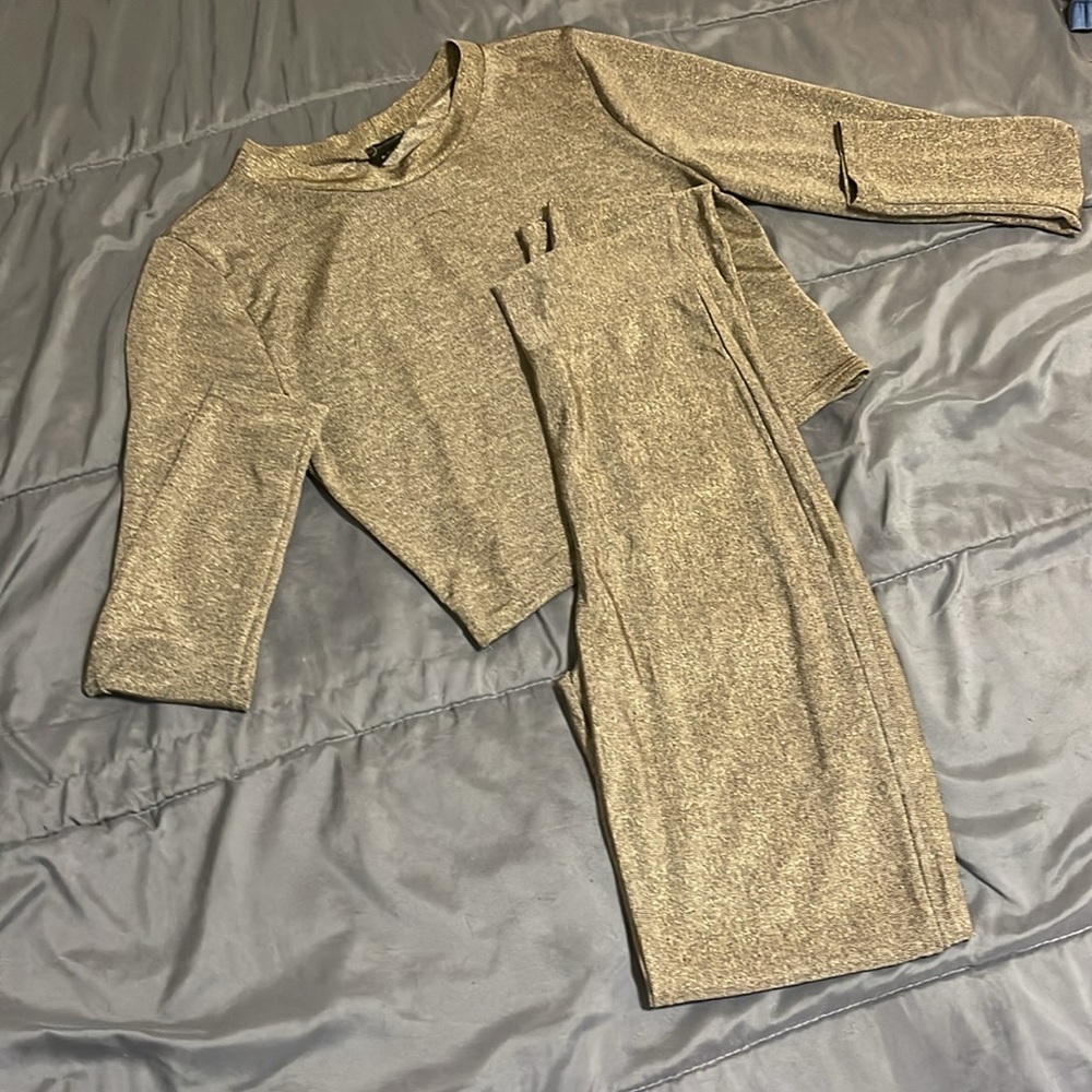 2 Piece Set - Picture 2 of 2